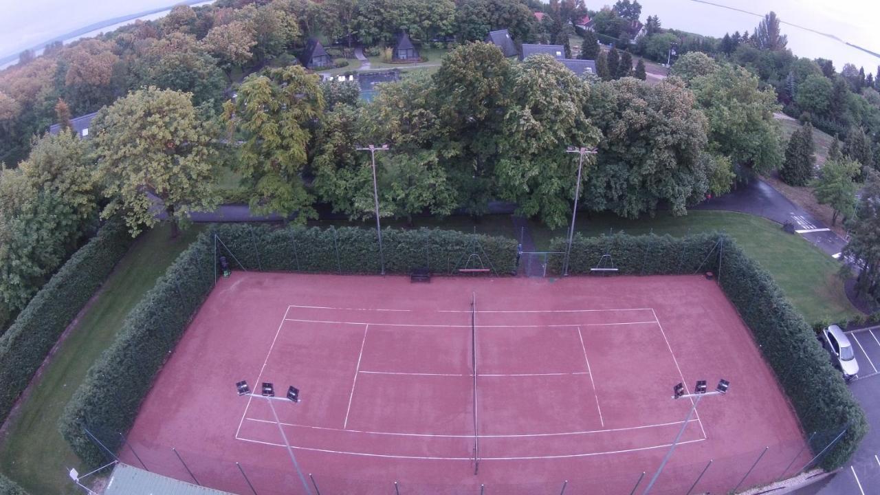 Zanka Vizparti Ueduelo Hotel Bagian luar foto